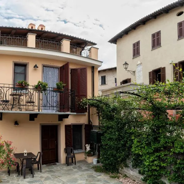 IL CORTILETTO 2 - Verduno，位于Verduno的酒店