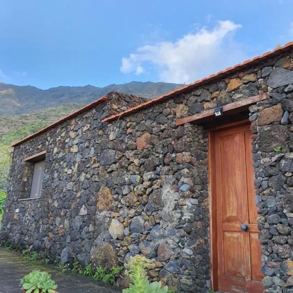 CasaMamáClorinda Frontera El Hierro Islas Canarias，位于Sabinosa的酒店