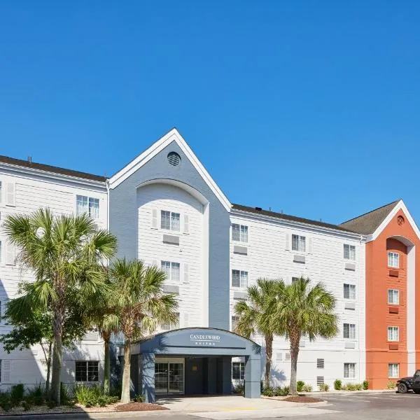 Candlewood Suites Charleston-Northwoods, an IHG Hotel，位于Hanahan的酒店