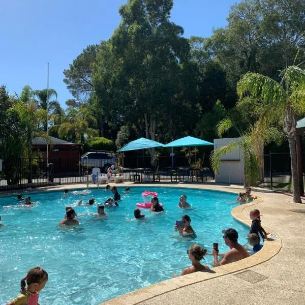 曼哲拉旅游公园活动房屋旅馆，位于曼哲拉的酒店