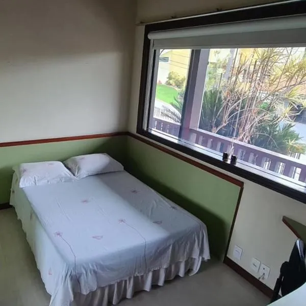 Suíte Theo，位于布卢梅瑙的酒店