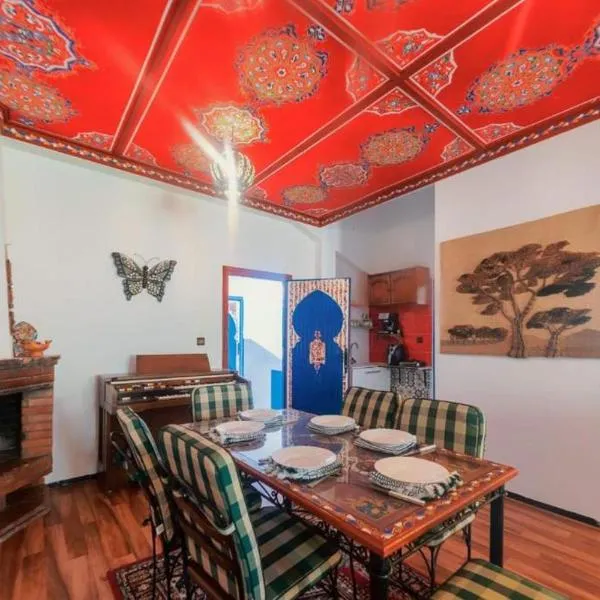 Casa Plasa Grande chefchaouen，位于舍夫沙万的酒店