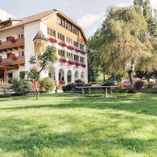 斯查晨公园酒店，位于Malghe di Mezzomonte的酒店