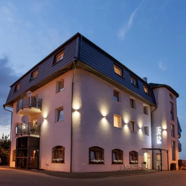 琥珀酒店 ，位于Łostowice的酒店