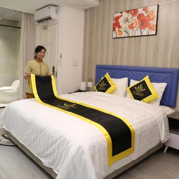 THE QUEENDOR BOUTIQUE HOTEL，位于胡志明市的酒店