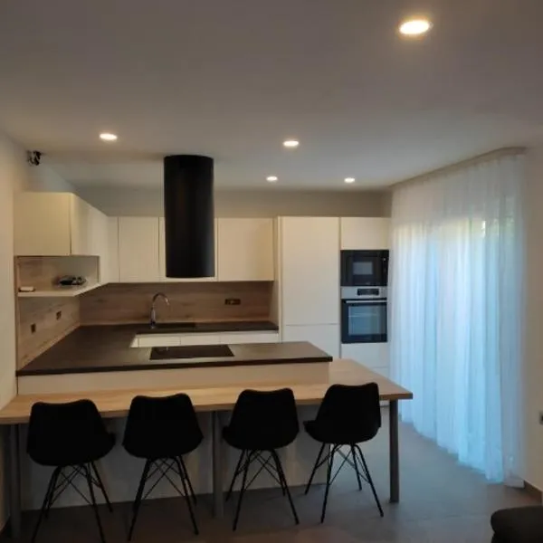 Apartment river Nadiža Podbela，位于Podbela的酒店