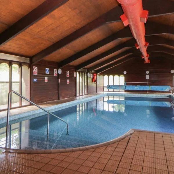 Harcombe House Bungalow 5，位于牛顿阿伯特的酒店