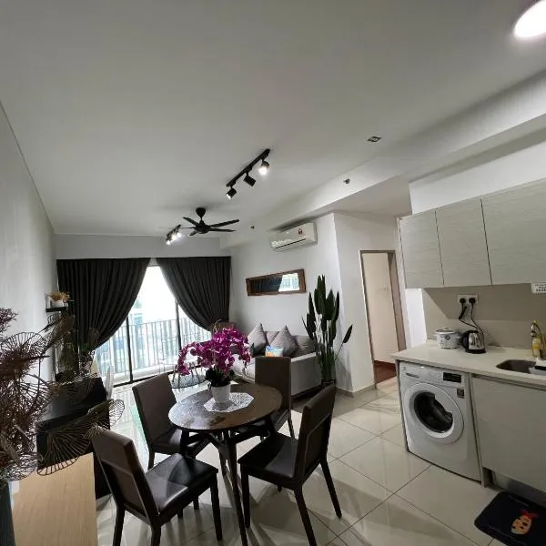 D'Gunduls Homestay Family Suite 2R 2B by DGH I-CITY，位于巴生的酒店