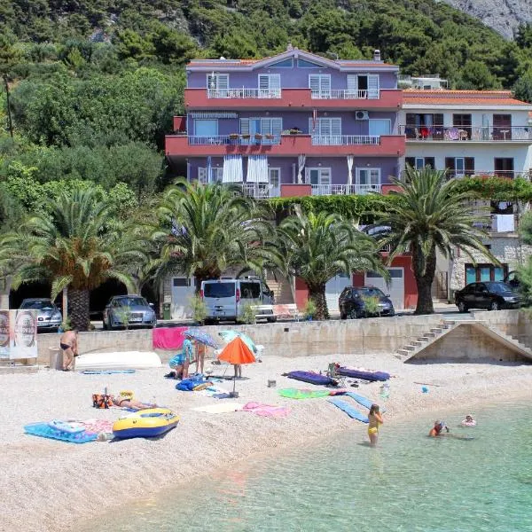 Apartments and rooms by the sea Podgora, Makarska - 2616，位于Podgora的酒店