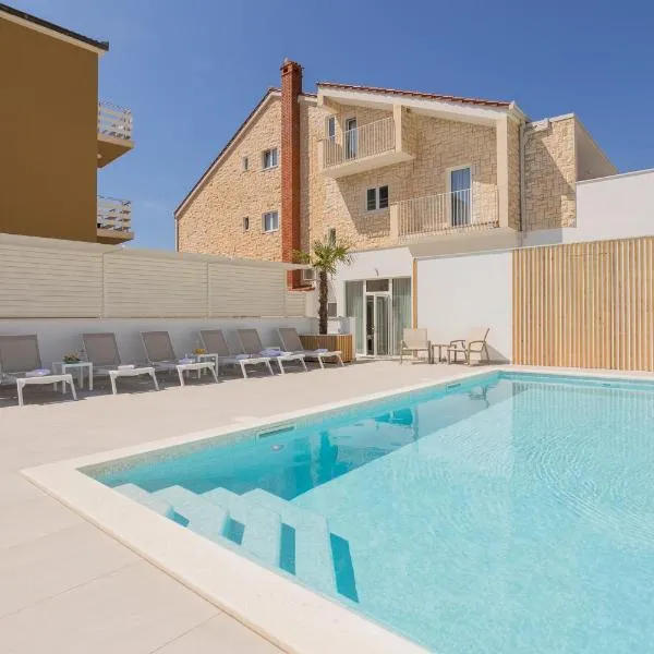 Villa Miki，位于珀德垂那的酒店