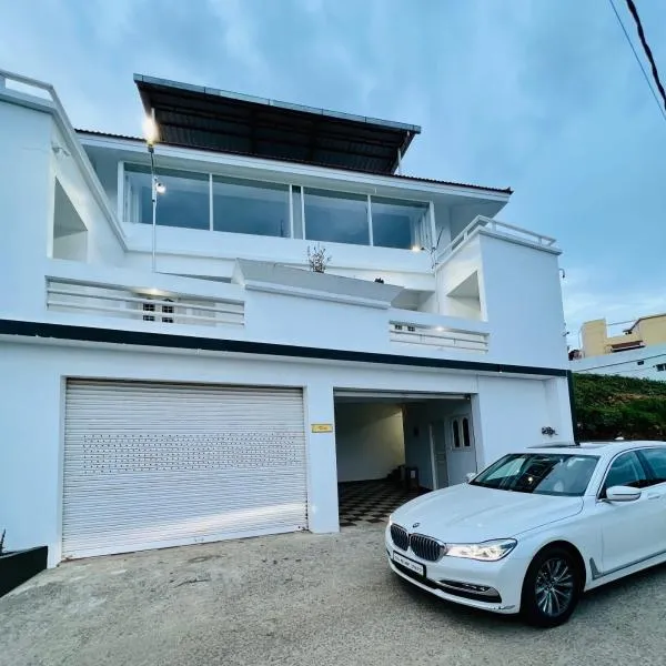 M town Homestay，位于科代卡纳尔的酒店