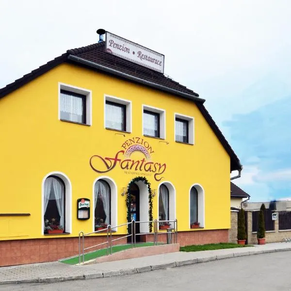 Penzion Fantasy - restaurant，位于Týn nad Bečvou的酒店