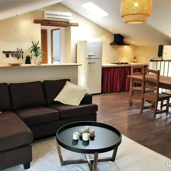COEUR de GOUDARGUES! Gîte 2 ou 3 pers , Extérieur, Clim，位于古达尔盖的酒店