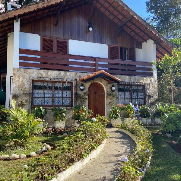 Casa encantadora na serra-Teresópolis，位于特雷索波利斯的酒店