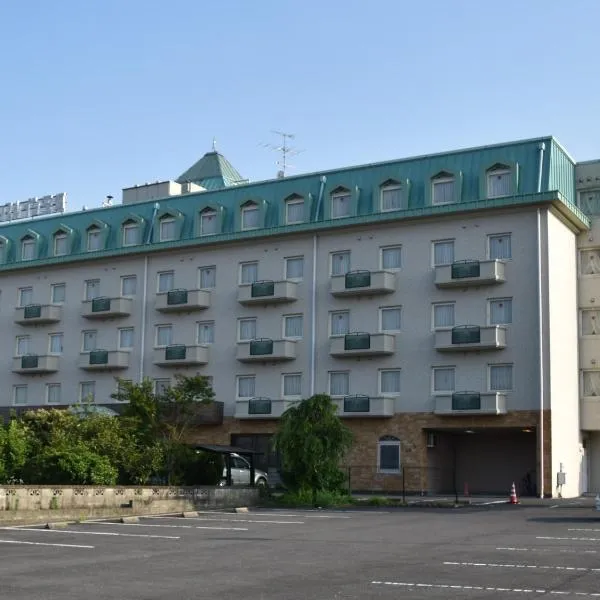 Hotel Castle Inn Suzuka Chuo，位于Hasedashimachi的酒店