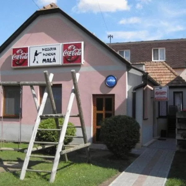 马拉酒店，位于Jarovce的酒店