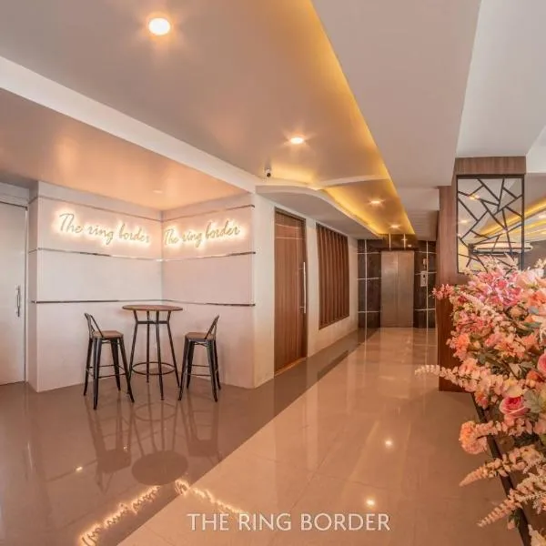 The Ring Border，位于Ban Ban Mai的酒店