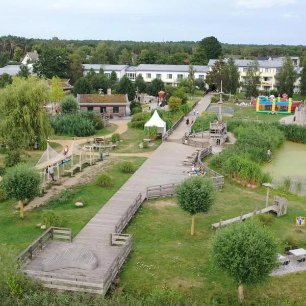 Familien Wellness Hotel Seeklause mit großem Abenteuerspielplatz "Piraten-Insel-Usedom" Kinder immer All-Inklusive & Getränke ganztags inklusive，位于弗里斯特的酒店