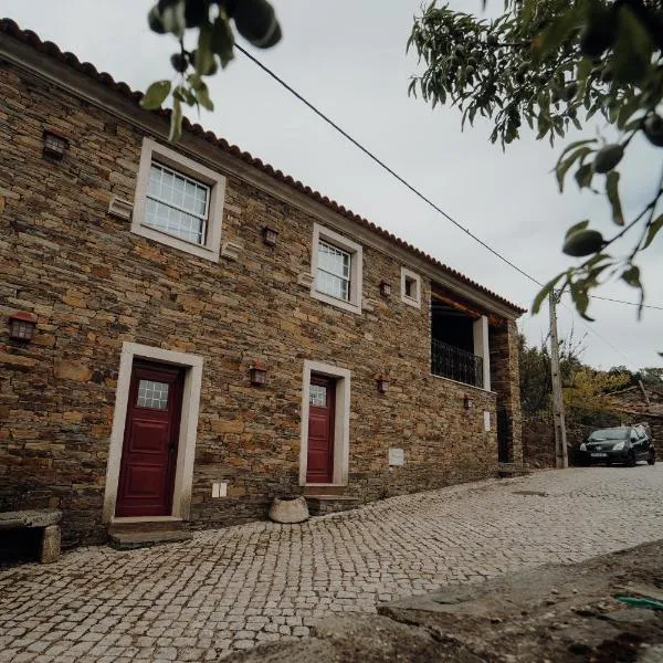 Forno House，位于Pereiros的酒店