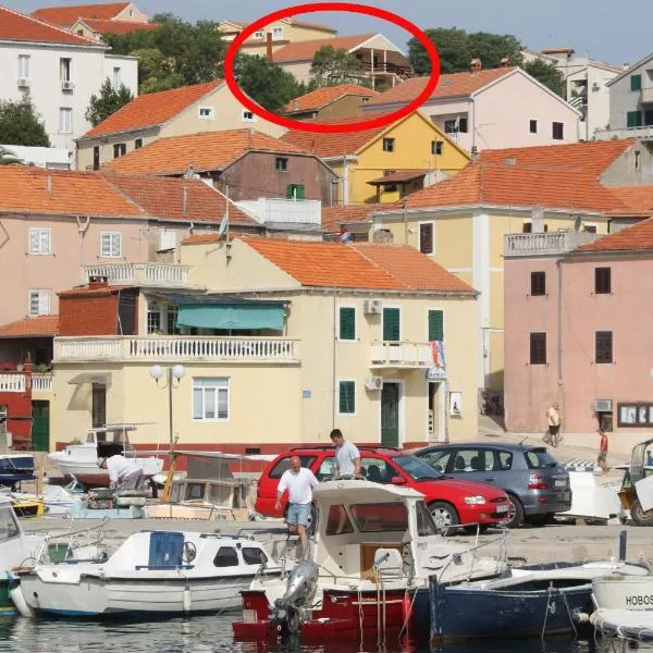 Apartments with a parking space Sali, Dugi otok - 8154，位于萨利的酒店