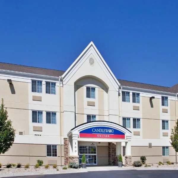 Candlewood Suites Junction City - Ft. Riley, an IHG Hotel，位于Milford的酒店