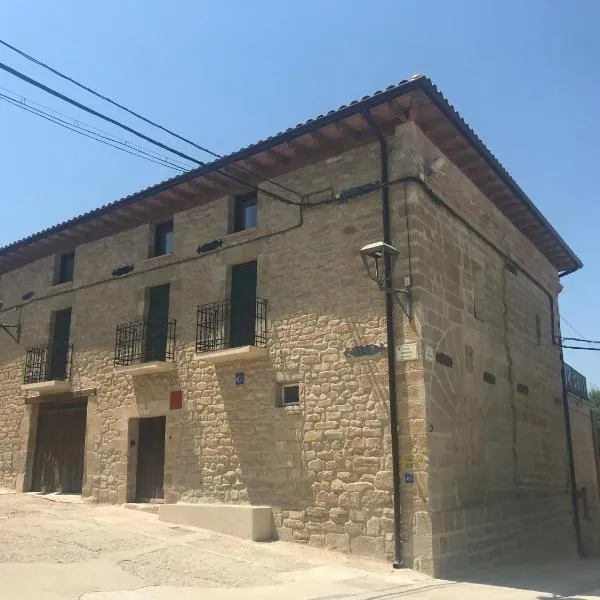 CASA EGIPCIA Preciosa casa centenaria en el Camino de Santiago，位于Lazagurría的酒店