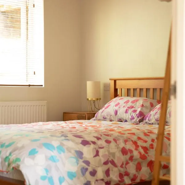 Stylish one bed apartment in the Stroud Valleys，位于Brimscombe的酒店