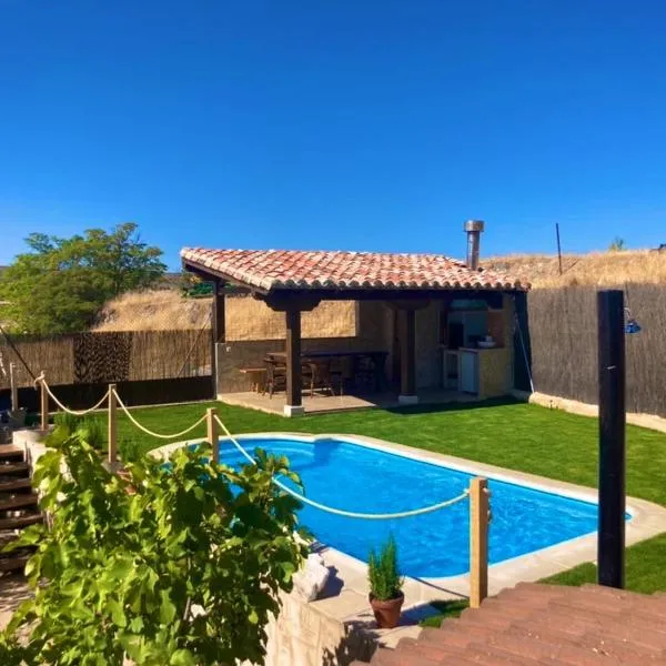 Casa Rural Las Albertas，位于Arbancón的酒店