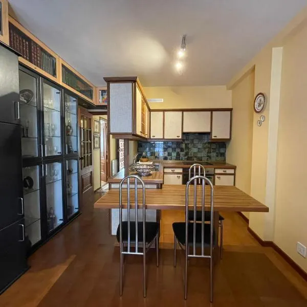 Apartamento Curros Enríquez，位于坎巴多斯的酒店