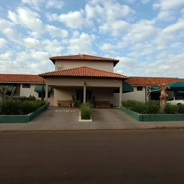 Hotel Sun City，位于Itápolis的酒店