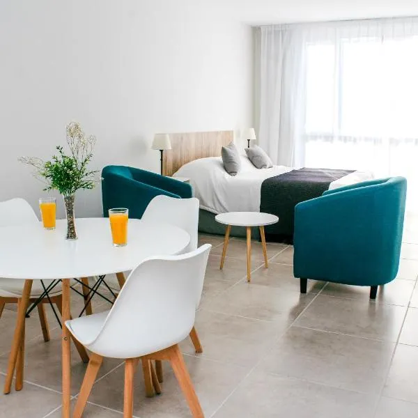 Ramada Residences by Wyndham Puerto Madryn CQ Mitre，位于玛德琳港的酒店