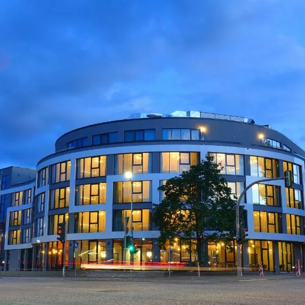 H24 Stadthotel Bernau，位于柏林附近贝尔瑙的酒店