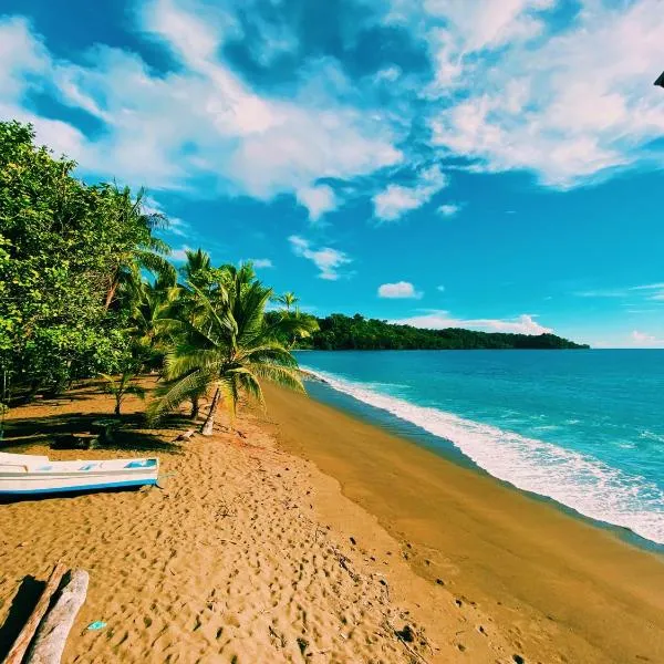 Kinkajoungalows - Amaya Family, Drake Bay, Osa Peninsula，位于德雷克的酒店