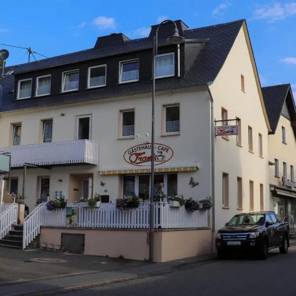 Gästehaus - Café Frank，位于Leudersdorf的酒店