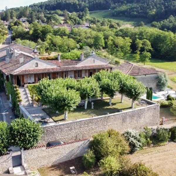 Clos de Mont July, architecture XVIIIe au cœur de la nature，位于Ceyzériat的酒店