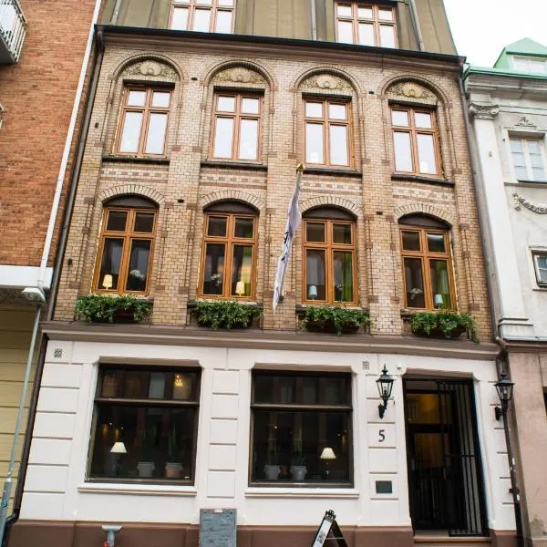 H5酒店，位于赫尔辛堡的酒店