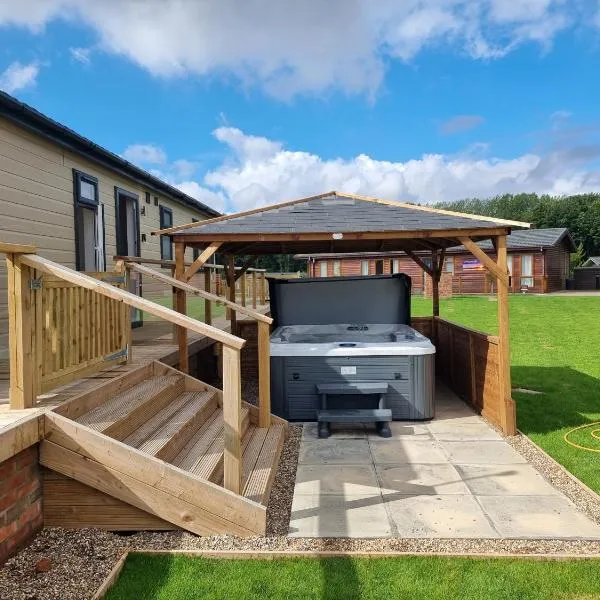 Luxury 2-Bed Lodge in Routh HotTub & Pet Friendly，位于Routh的酒店