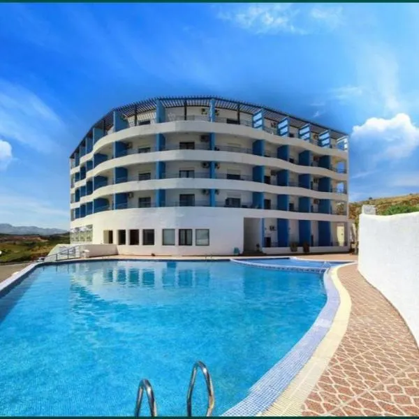 studio avec piscine et wifi à cabonegro，位于卡博尼格洛的酒店