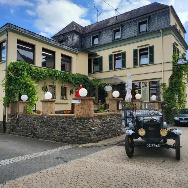 Hotel Haupt，位于Oberfell的酒店