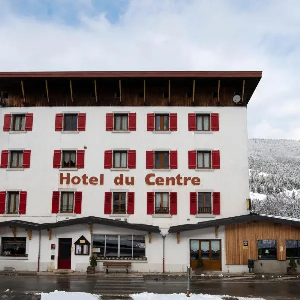 HOTEL RESTAURANT LE CENTRE，位于Villard-Saint-Sauveur的酒店