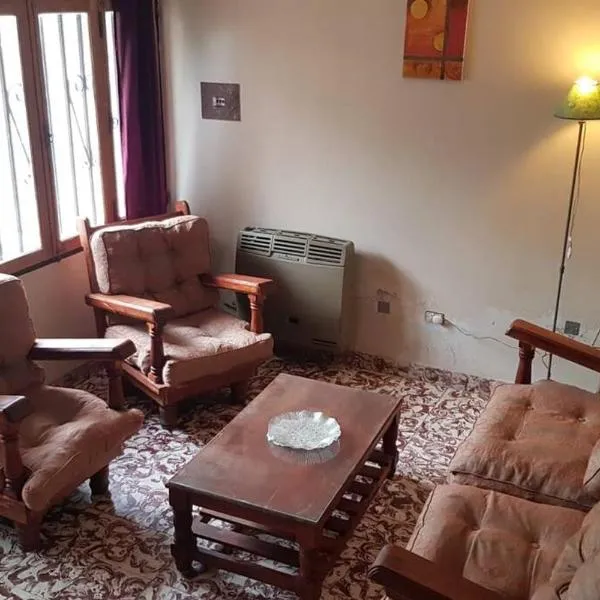 Casa de cuatro dormitorios, ideal dos familias，位于La Quebrada的酒店