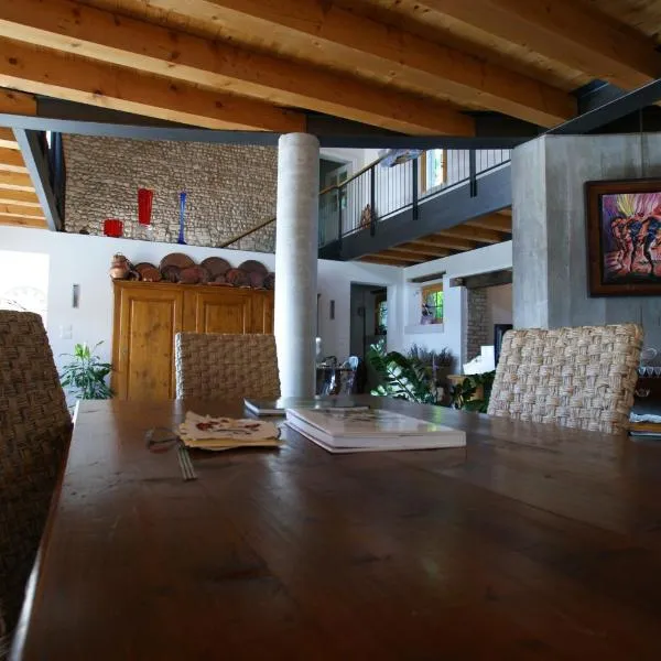 两江乡间别墅酒店，位于萨奇莱的酒店