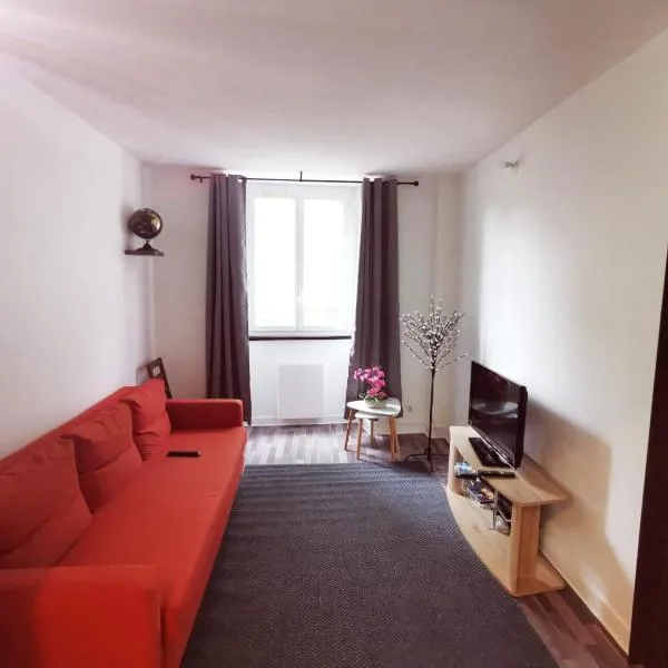 Appartement Prés de la gare RER C-Spacieux 4 pièces，位于埃唐普的酒店