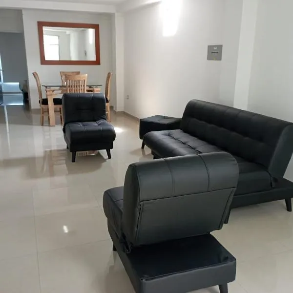 Apartamentos Claudia María，位于巴尔博萨的酒店