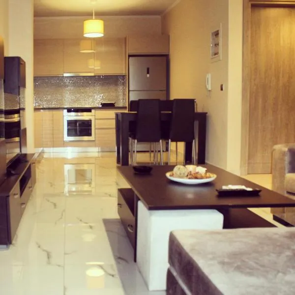 SUNSET Luxury Accommodation，位于维尔加卡拉马塔的酒店