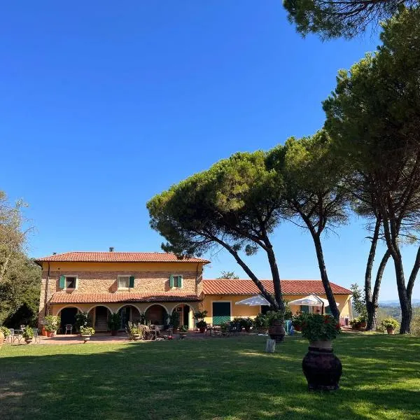 Agriturismo Le Querciole，位于卡夏纳泰尔梅的酒店