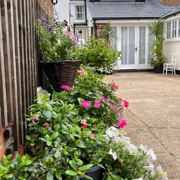 The old coach house 8 North lane，位于Kent的酒店