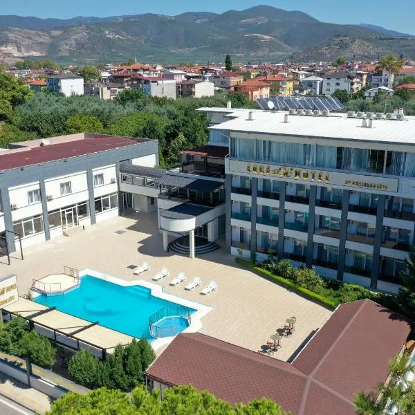 Lake Life Hotel，位于Yıldırım的酒店
