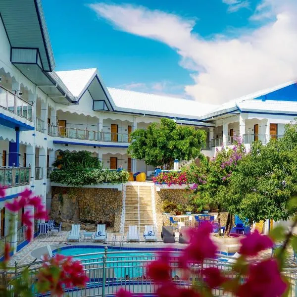 Santiago Cove Hotel and Restaurant，位于Cabaruan的酒店