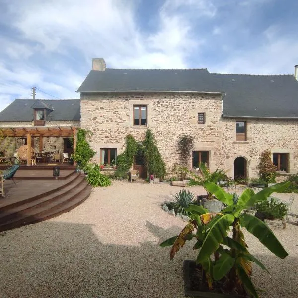 La Ville Es Riez Chambre d'hôtes，位于Corseul的酒店